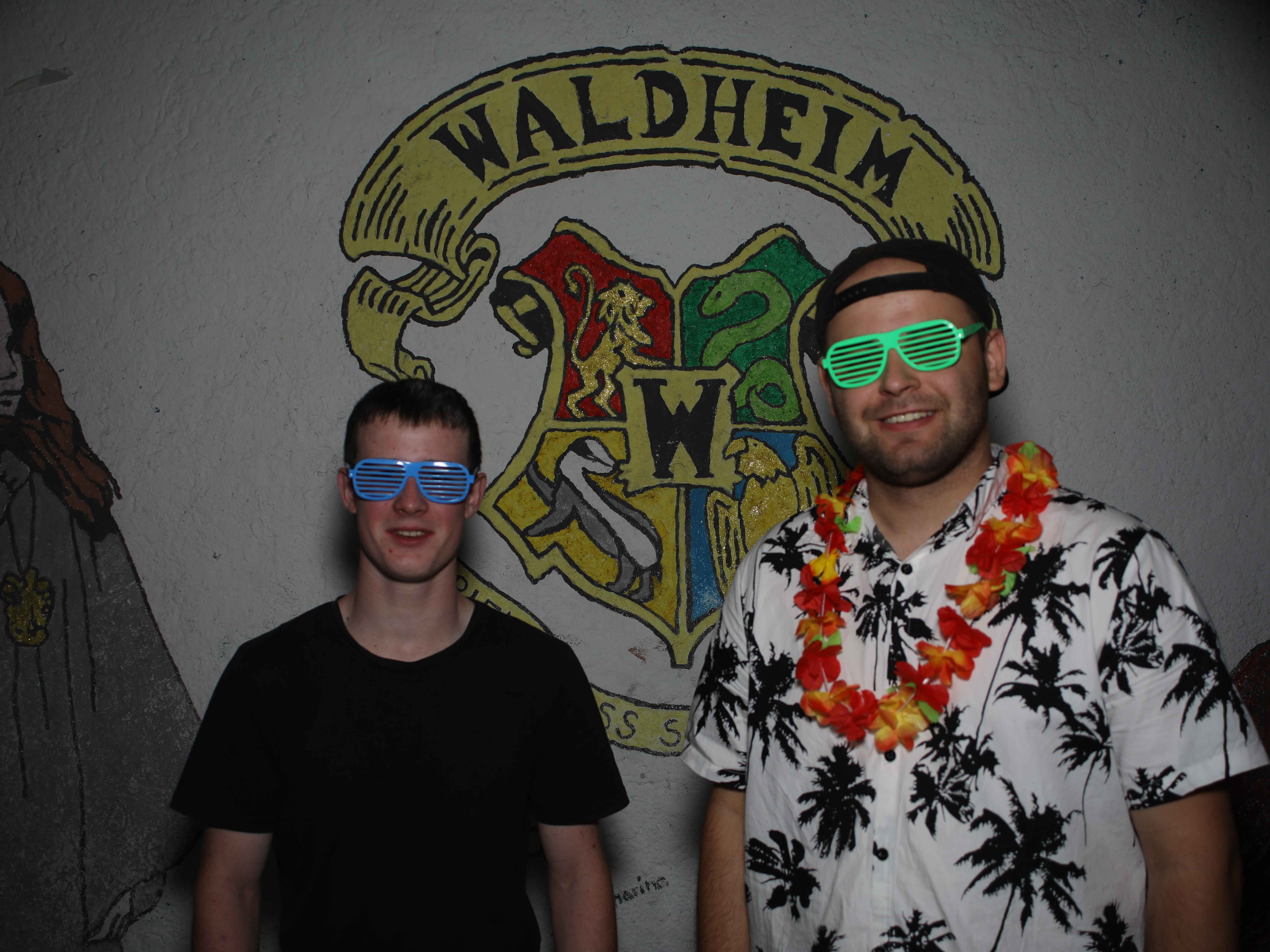 Foto von einigen Partygästen beim Waldheim Böblingen
